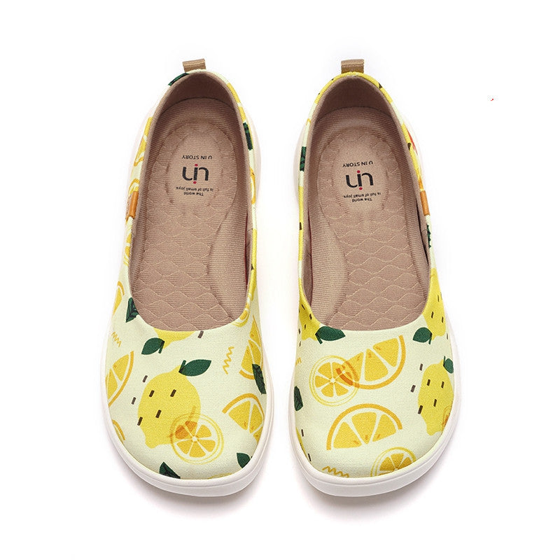 Women's Slip-On Canvas Shoes: Casual & Comfortable